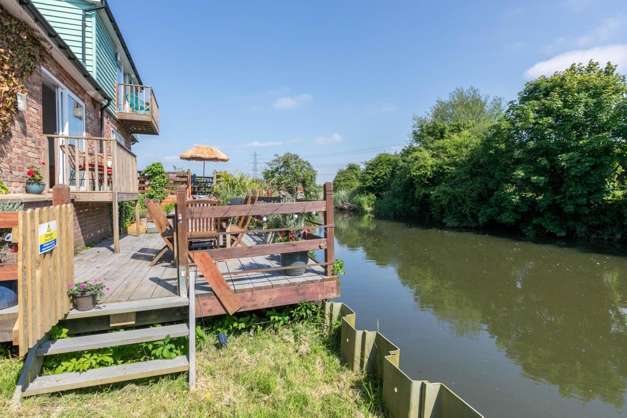 Riverside Escape Iden Rye Villa ภายนอก รูปภาพ